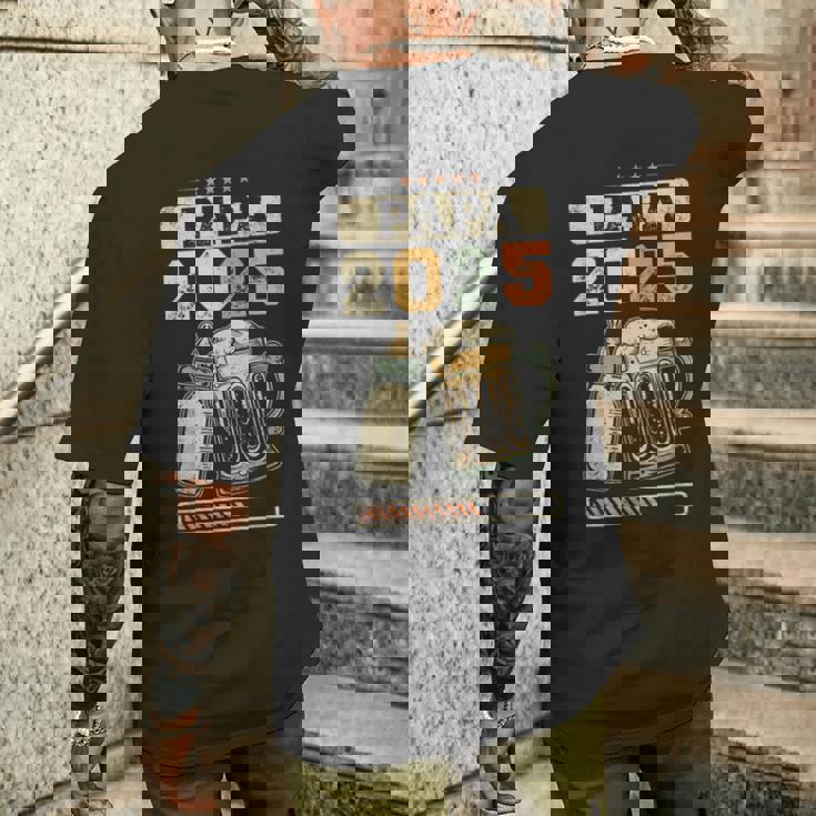 2025 年のお父さん 出産のお知らせ 父親になる予定の人 未来のお父さん メンズTシャツ バックプリント 彼への贈り物