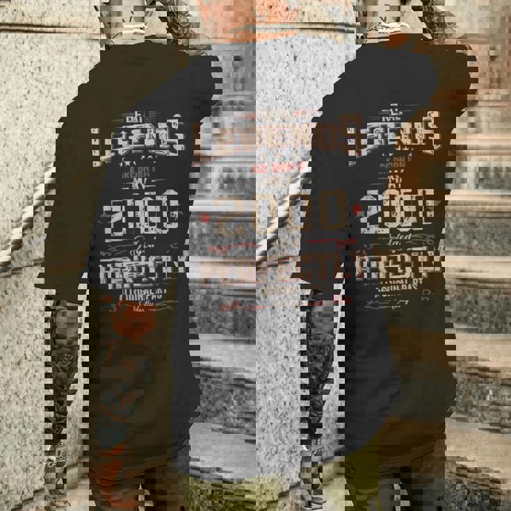 25 歳の誕生日 男性 オリジナル 5月 ヴィンテージ 2000 年 ギフト メンズTシャツ バックプリント 彼への贈り物