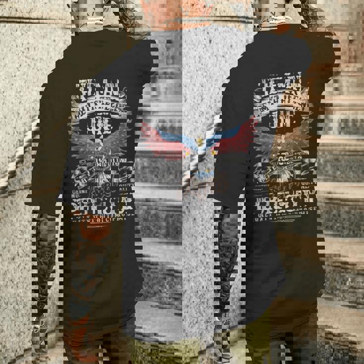 39歳の誕生日プレゼント 1986年6月 男性 面白い 39歳 1986年 メンズTシャツ バックプリント 彼への贈り物