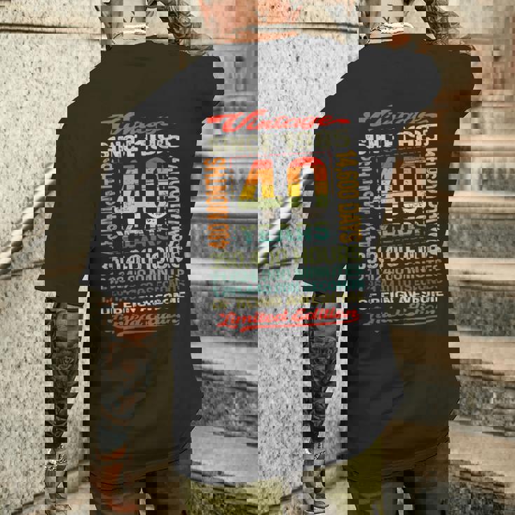 40歳 480ヶ月 すごい生まれ 1985年 40歳の誕生日 メンズTシャツ バックプリント 彼への贈り物