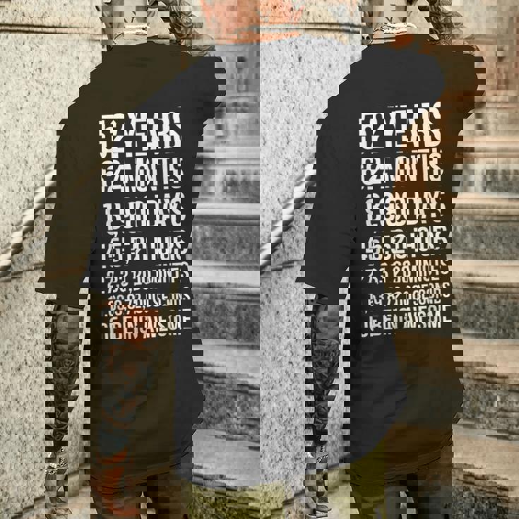 52歳の誕生日ギフト 面白い52歳の誕生日 メンズTシャツ バックプリント 彼への贈り物