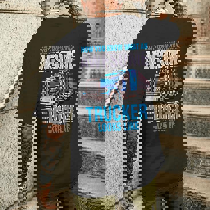 Awesome Trucker セミトラックドライバー ビッグリグ トラッカー メンズTシャツ バックプリント 彼への贈り物