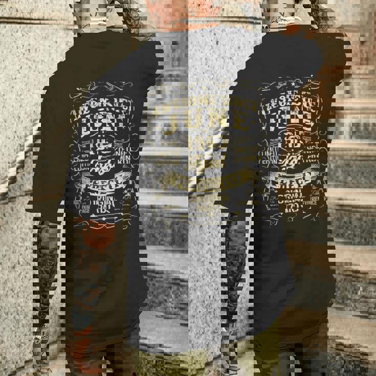 Awesomeince June 1963 Year Of Birth Birthday 1963Intage メンズTシャツ バックプリント 彼への贈り物