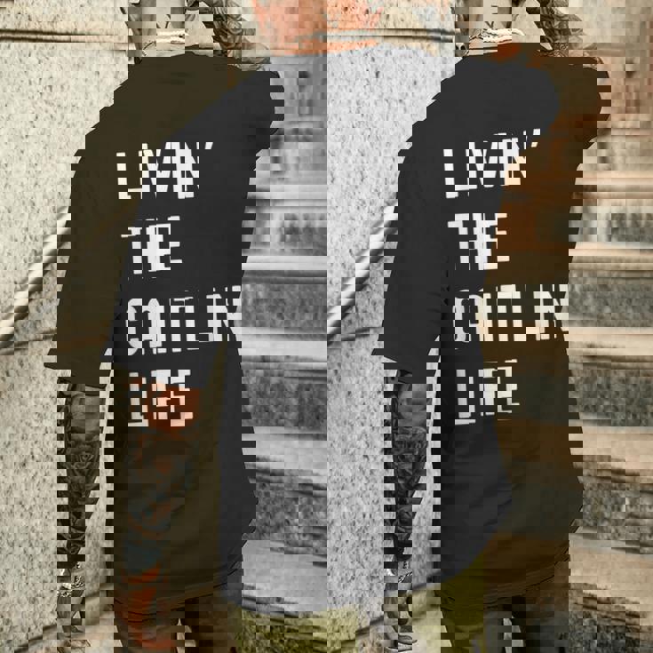 Caitlin の人生を生きている Caitlin メンズTシャツ バックプリント 彼への贈り物