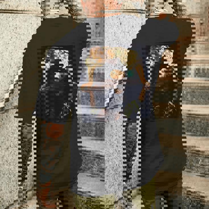 Caravaggioによるnarcissus（Narciso） メンズTシャツ バックプリント 彼への贈り物