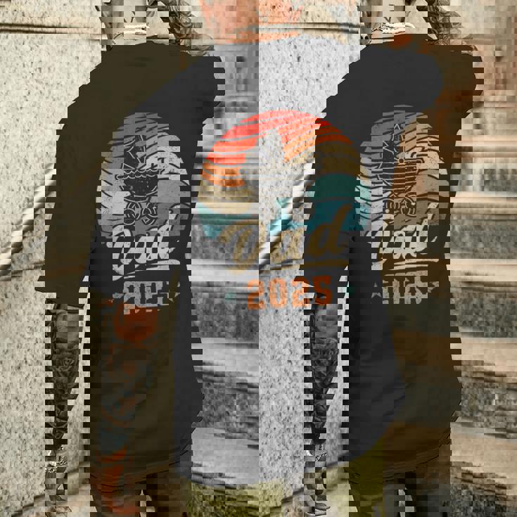 Dad 2025 歳 新しい父親 赤ちゃん発表 父性 メンズTシャツ バックプリント 彼への贈り物