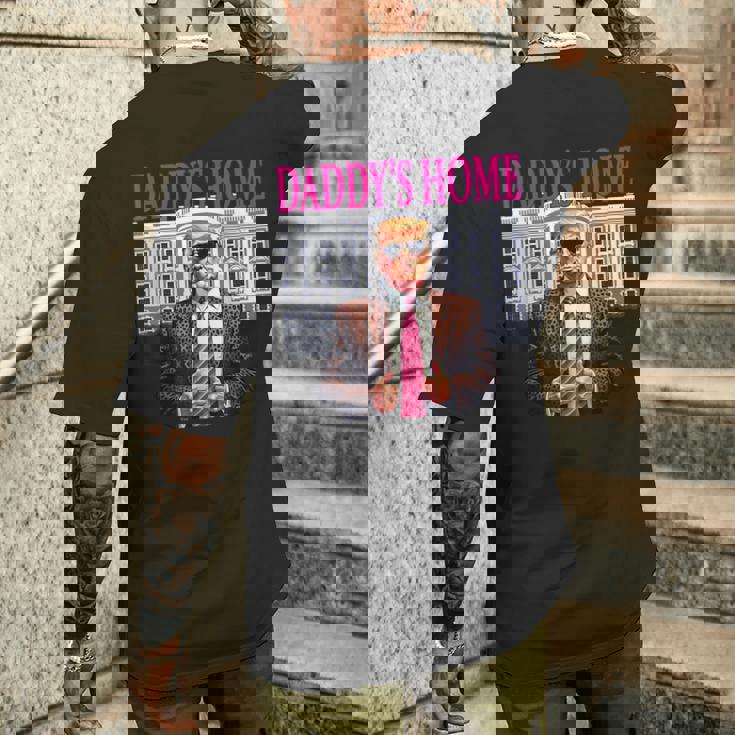 Daddy's Home Pink President Donald Trump House メンズTシャツ バックプリント 彼への贈り物
