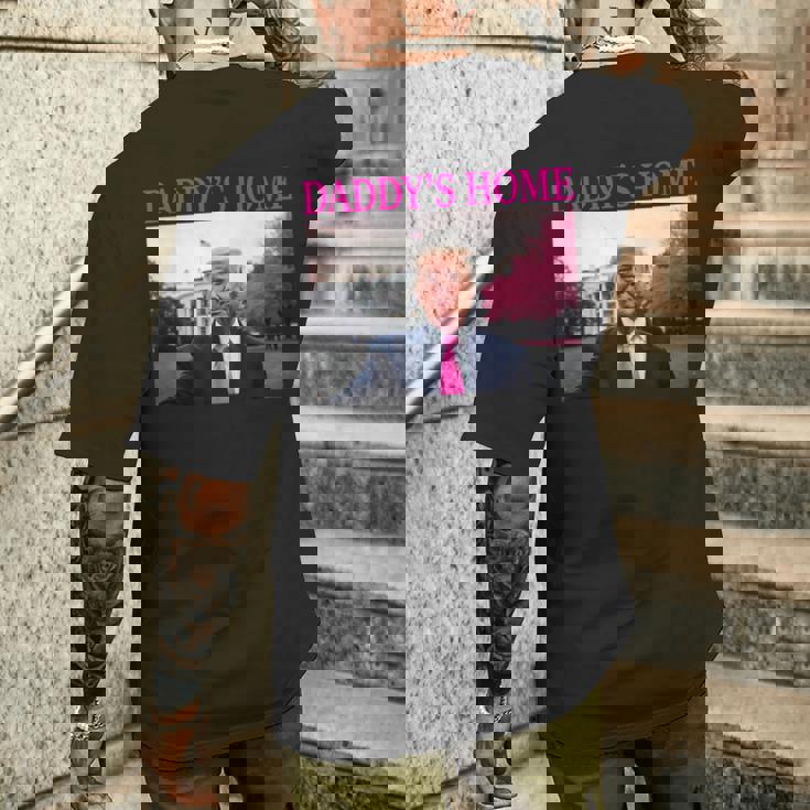 Daddy's Home President Donald Trump Pink Trumpelfie メンズTシャツ バックプリント 彼への贈り物