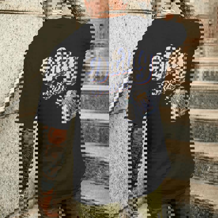 Daddy Est 2025 初めての父の日 新しいパパ 若い父親 メンズTシャツ バックプリント 彼への贈り物