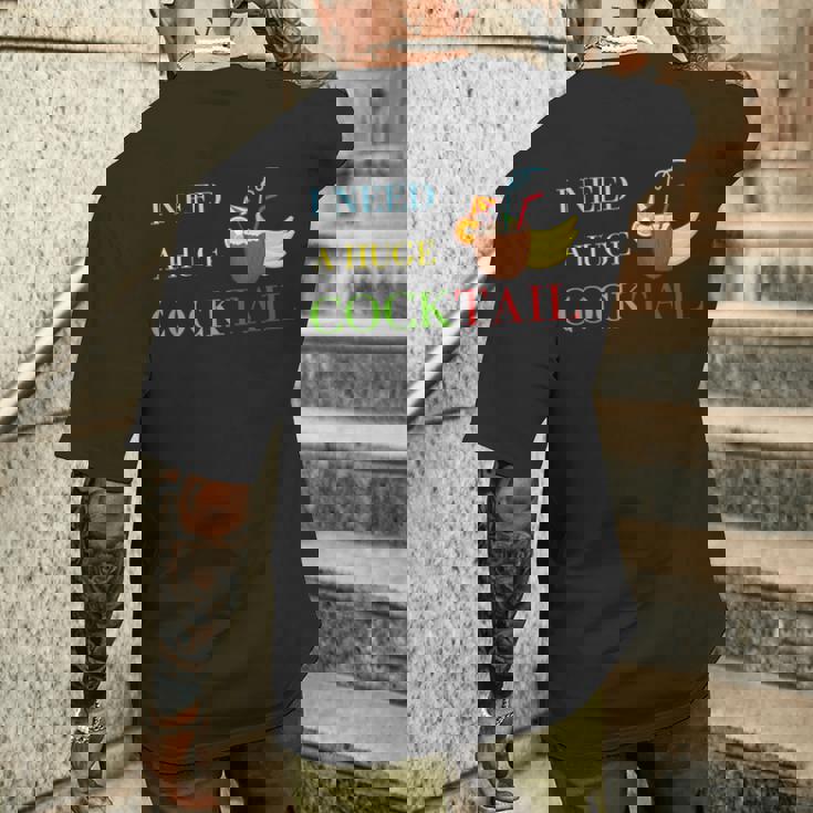 Day Drinking I Need A Huge Cocktail For カクテル メンズTシャツ バックプリント 彼への贈り物