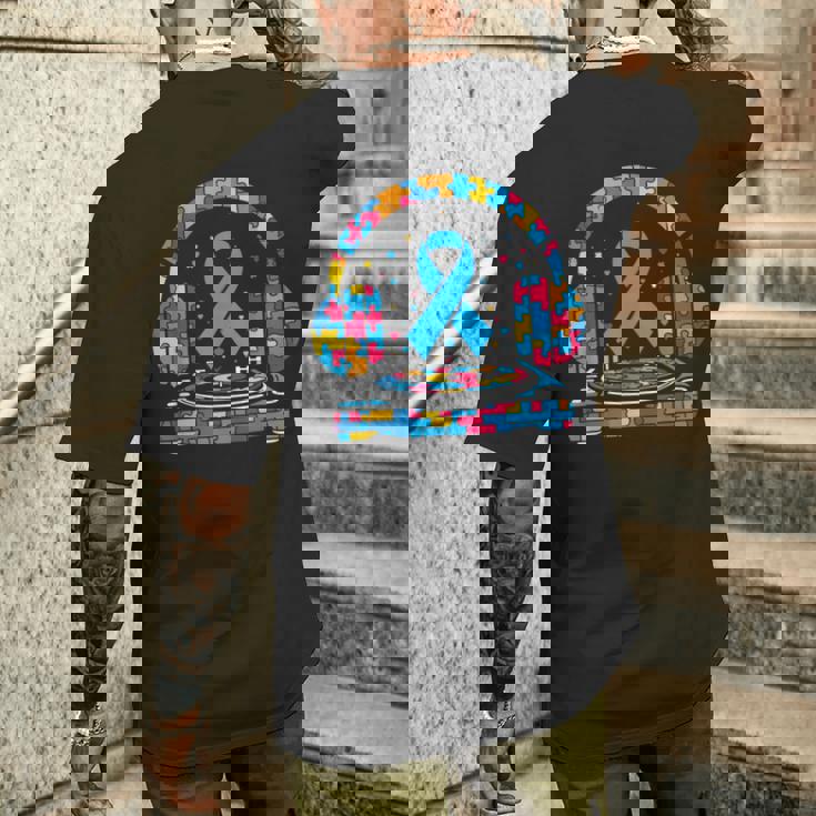 Dj ヘッドフォン パズル 自閉症啓発 自閉症 レディース メンズ メンズTシャツ バックプリント 彼への贈り物