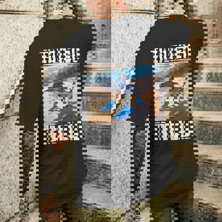 Tralalero Tralala イタリア Brainrot Gen Z メンズTシャツ バックプリント 彼への贈り物