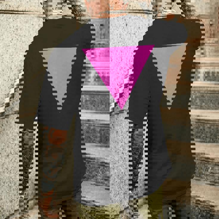 Gay Pride Upside Down Pink Triangle メンズTシャツ バックプリント 彼への贈り物
