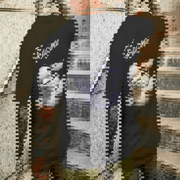 Hug Me ベルーガ アートデザイン 可愛い おしゃれ 動物 シロイルカ シロクジラ メンズTシャツ バックプリント 彼への贈り物