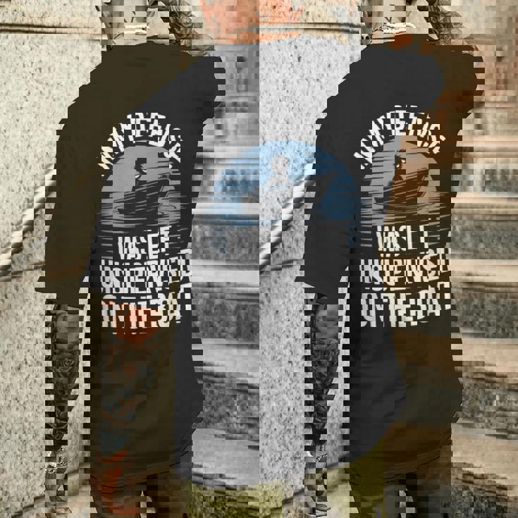 In My Defense I Was Unwatched On The Boat Fishing愛好家 メンズTシャツ バックプリント 彼への贈り物