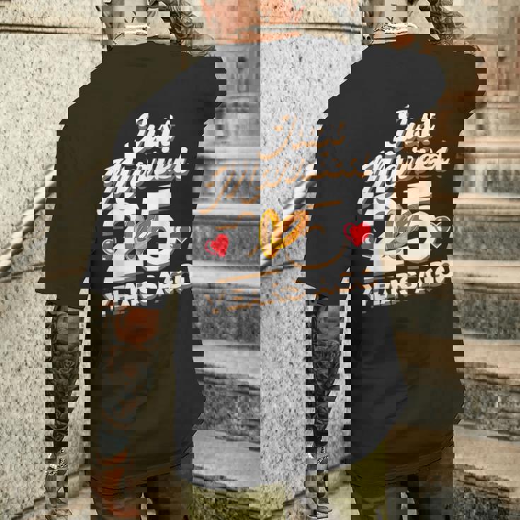 Just Married 25 Years Ago シルバーウェディング メンズTシャツ バックプリント 彼への贈り物