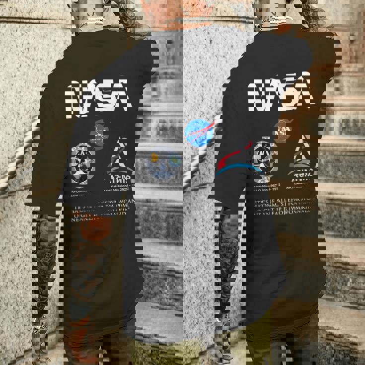 Nasa アポロ アルテミス ミッション ワーム バッジ ロゴ メンズTシャツ バックプリント 彼への贈り物