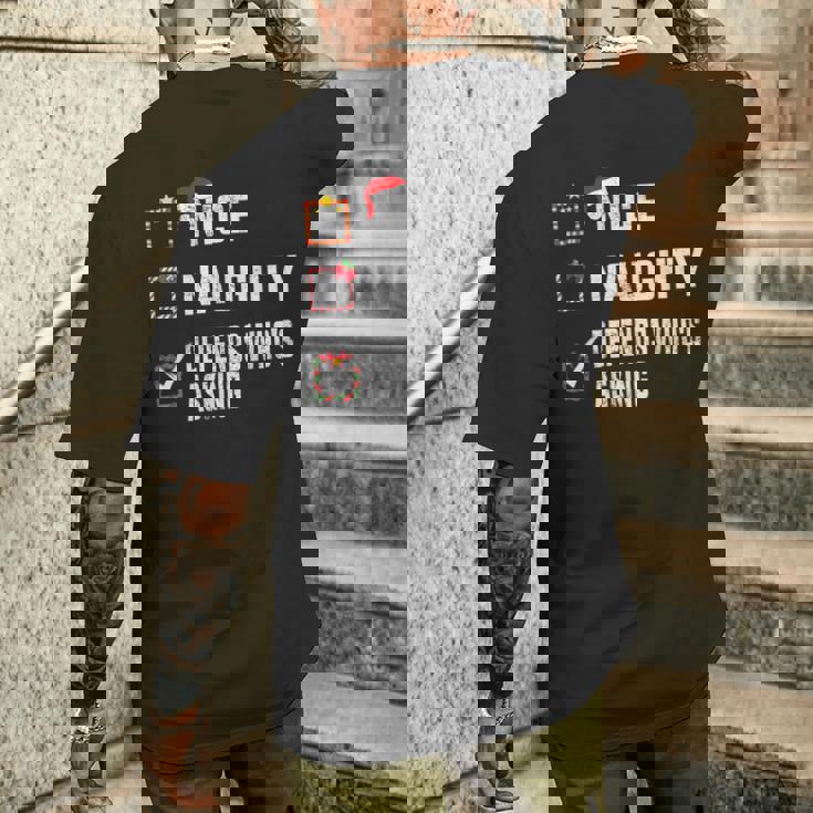 Nice Naughty Depends Who's Asking クリスマスリスト サンタ クリスマス メンズTシャツ バックプリント 彼への贈り物