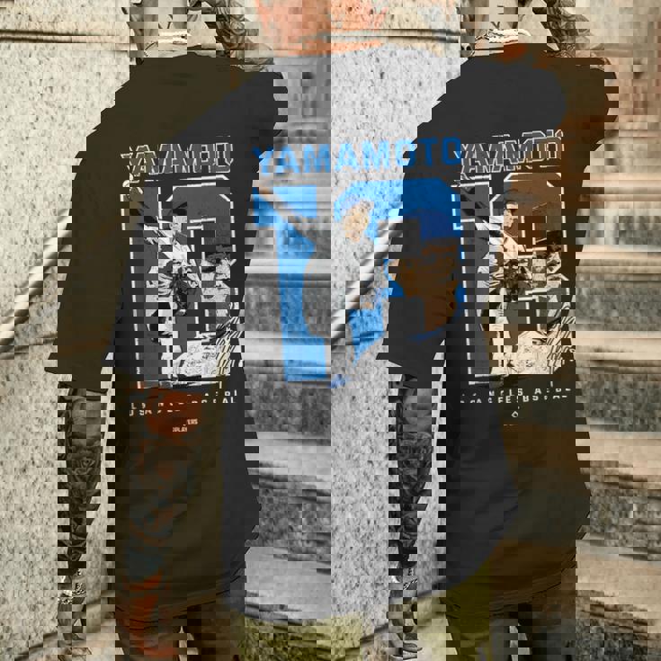 Number And Portrait Yoshinobu Yamamoto Los Angeles Mlbpa メンズTシャツ バックプリント 彼への贈り物