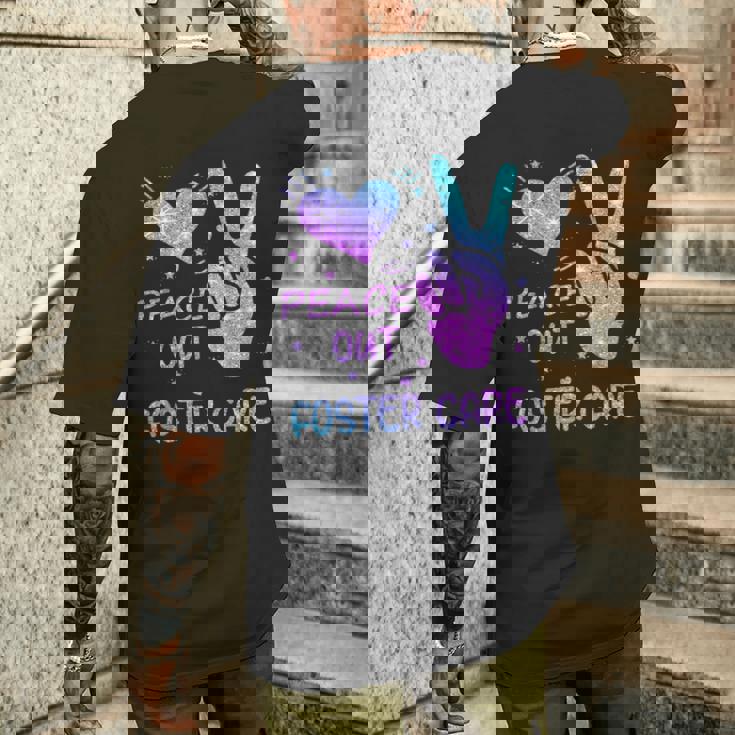 Peace Out フォスターケア 養子縁組 ごっちゃの日 2023 メンズTシャツ バックプリント 彼への贈り物