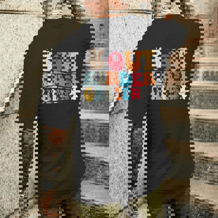 Peace Out 幼稚園 卒業 ピースアウト 幼稚園 メンズTシャツ バックプリント 彼への贈り物