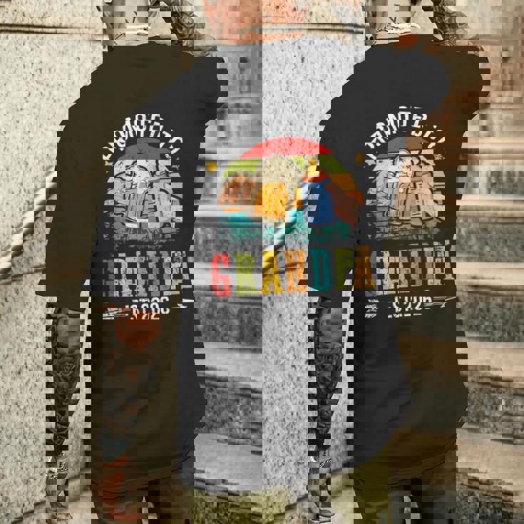 メンズ Promoted To Grandpa Est 2026 Dad To Be メンズTシャツ バックプリント 彼への贈り物