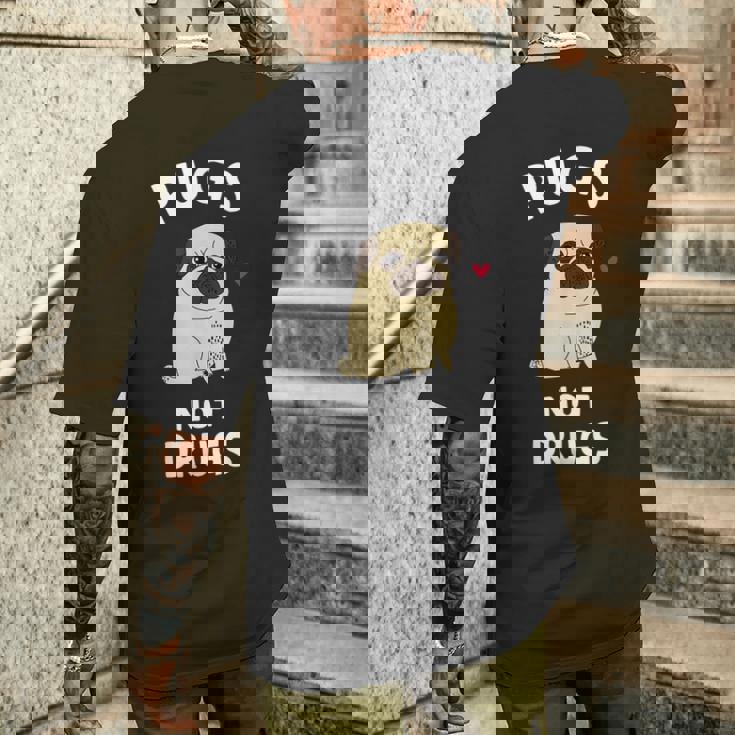 Pugs Not Drugs 犬好きのtシャツペットへの面白いプレゼント メンズTシャツ バックプリント 彼への贈り物