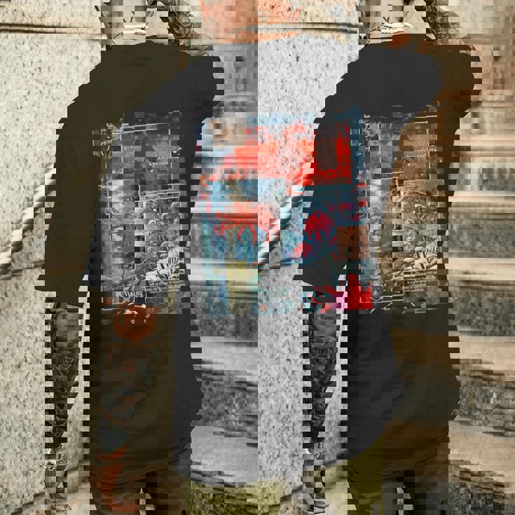 Redpider Lily の 曼珠沙華 で 日本のヴィンテージ の 美的スタイルのコラージュ メンズTシャツ バックプリント 彼への贈り物