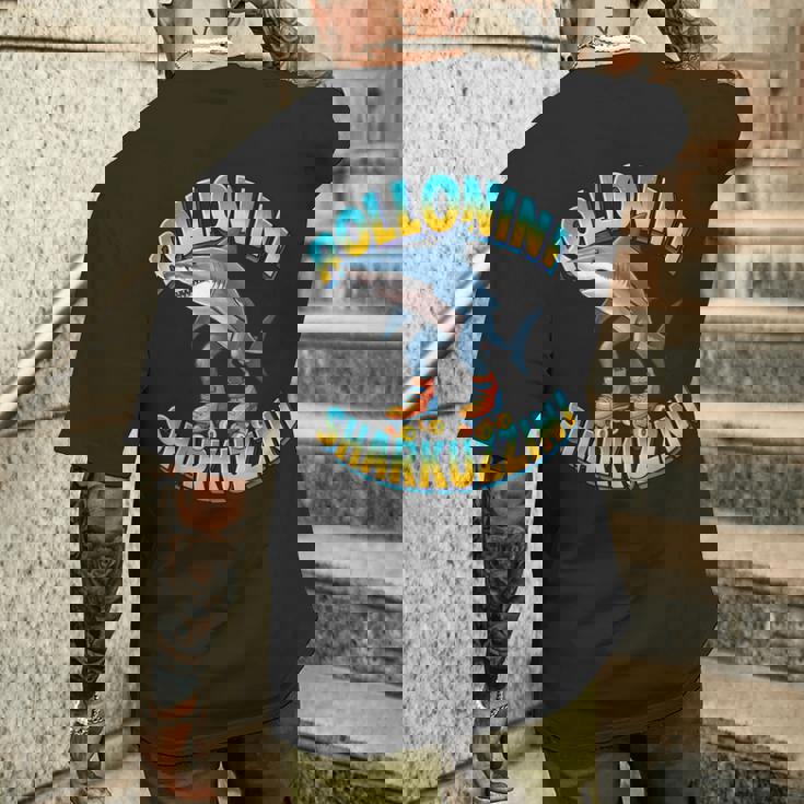 Rolloliniharkuzzini ミームローラーシャーク イタリアンブレインレッド メンズTシャツ バックプリント 彼への贈り物