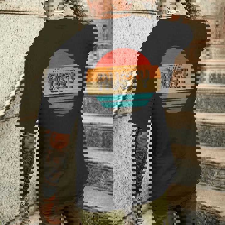 Rusty 名称 レトロ・ヴィンテージ・サンセット 限定版 メンズTシャツ バックプリント 彼への贈り物