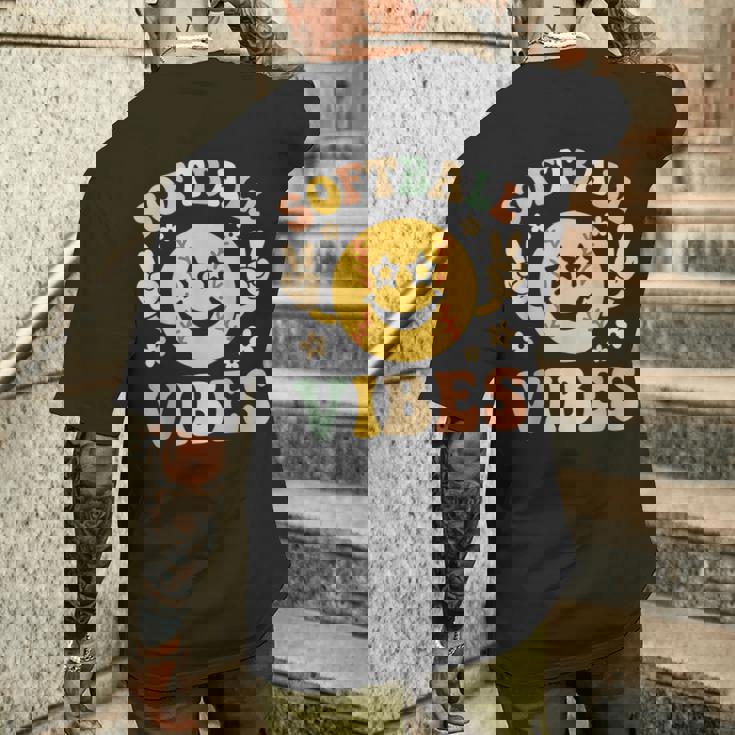 Softballibes 星目スマイル ポジティブソフトボール メンズTシャツ バックプリント 彼への贈り物