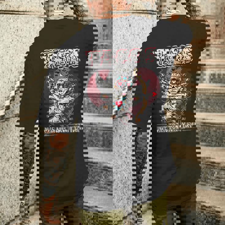 Taco Lovers バレンタインデー シュガースカル キューピッド メキシカンアート メンズTシャツ バックプリント 彼への贈り物