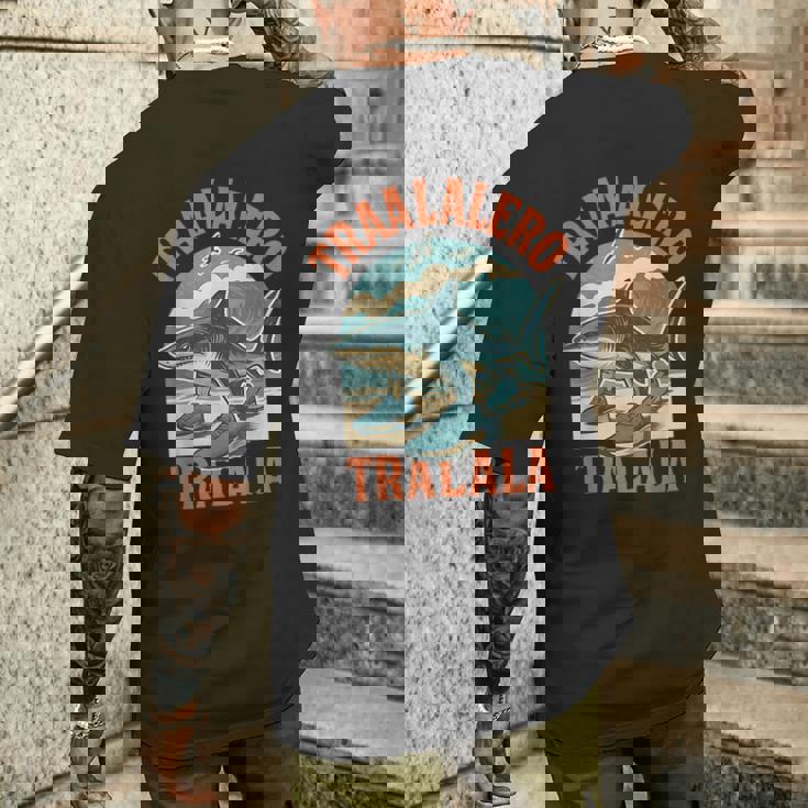 Tralalero Tralala イタリアンブレインロットミーム メンズTシャツ バックプリント 彼への贈り物