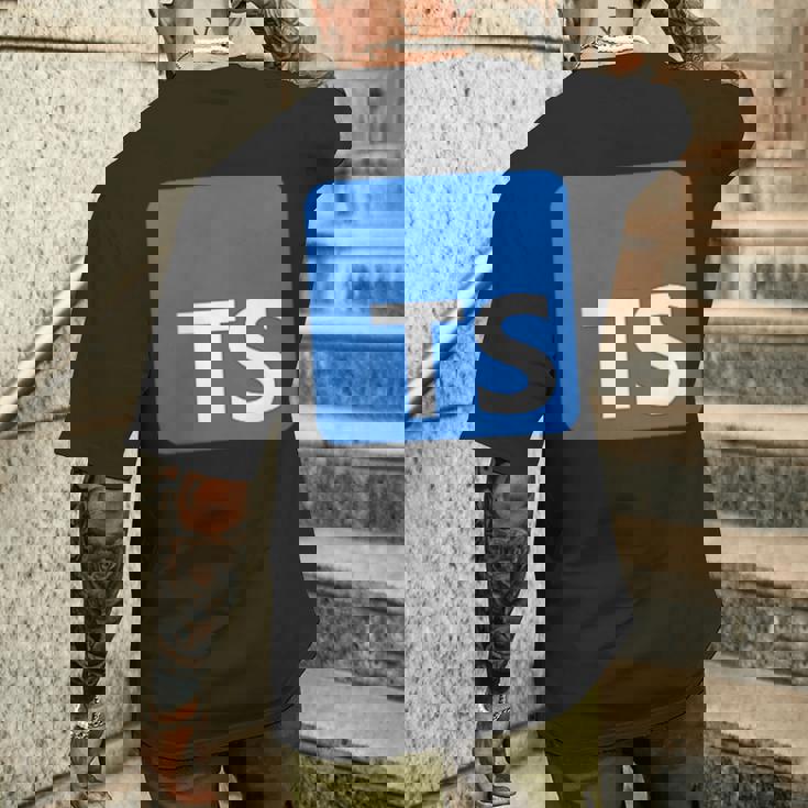 Typescript プログラミングロゴ Tsロゴ プログラマーへのギフトに メンズTシャツ バックプリント 彼への贈り物