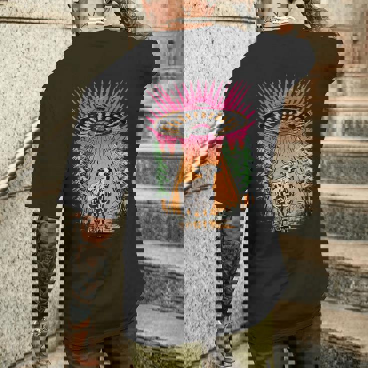 Ufo 牛 誘拐 面白い ヴィンテージ レトロ エイリアン 超常現象 メンズTシャツ バックプリント 彼への贈り物