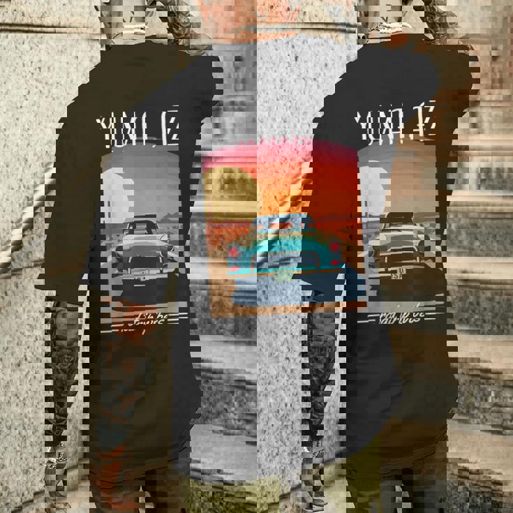 Yuma Az レトロハイウェイ ノスタルジック ヴィンテージカーデザイン メンズTシャツ バックプリント 彼への贈り物