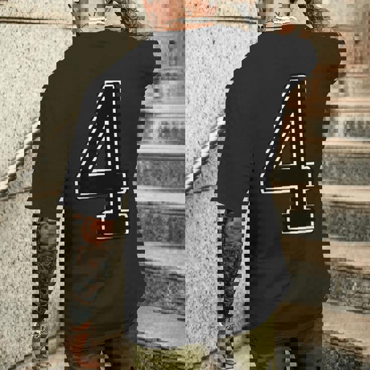 【両面プリント・表裏】4 数字 背番号・胸 ユニフォーム ナンバー【ブラック／黒の文字】スポーツ 部活 チーム 野球 メンズTシャツ バックプリント 彼への贈り物