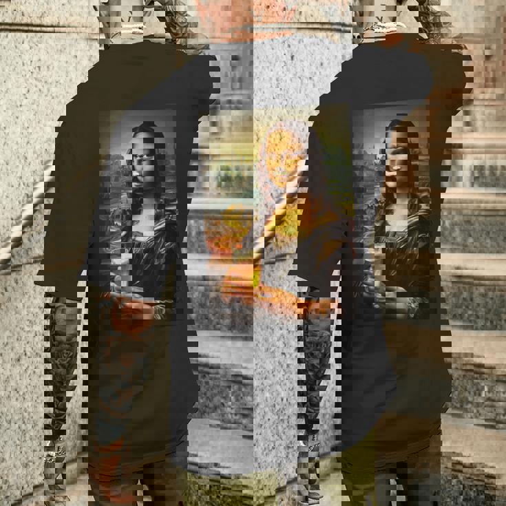 おもしろビールモナリザ絵画アートママパパ。 メンズTシャツ バックプリント 彼への贈り物