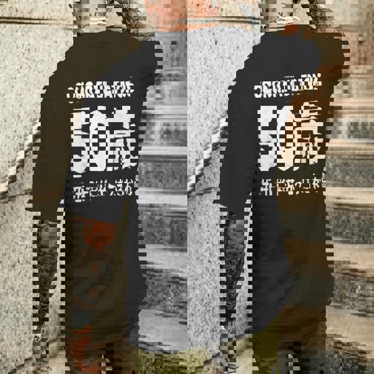 お誕生日 記念 五十歳 五十路 アラフィフ 誕生日おめでとう ピークはこれから ハッシュタグ ネタ おもしろ 誕生日 メンズTシャツ バックプリント 彼への贈り物