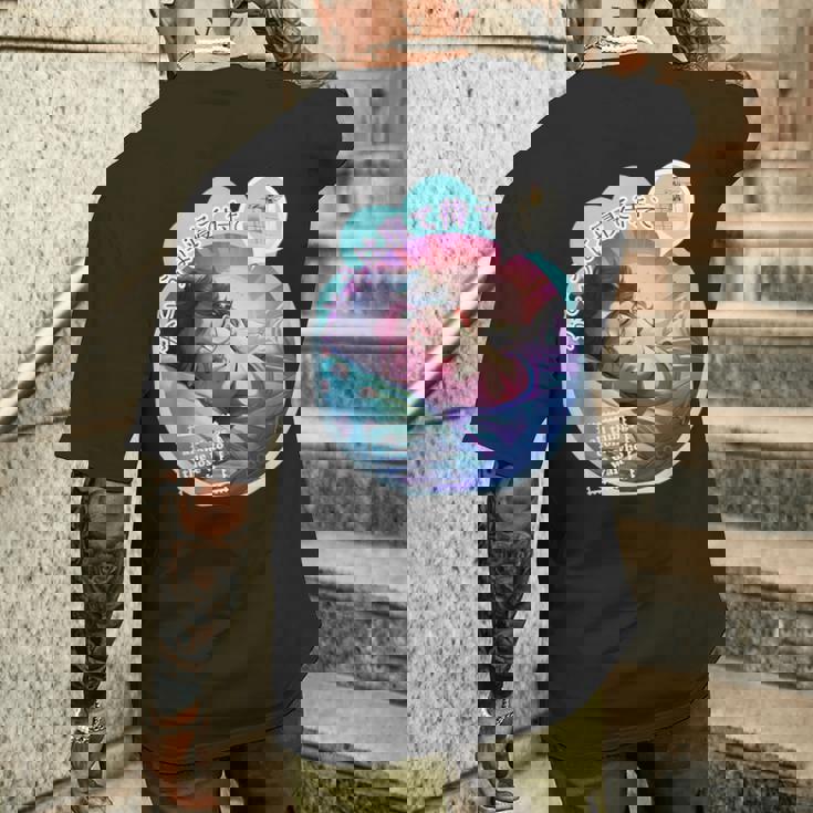 かとう寝て待て おもしろ ネタ ことわざのもじり ことわざ ギャグ ダジャレ 果報は寝て待て 笑える うけ狙い ユーモア メンズTシャツ バックプリント 彼への贈り物