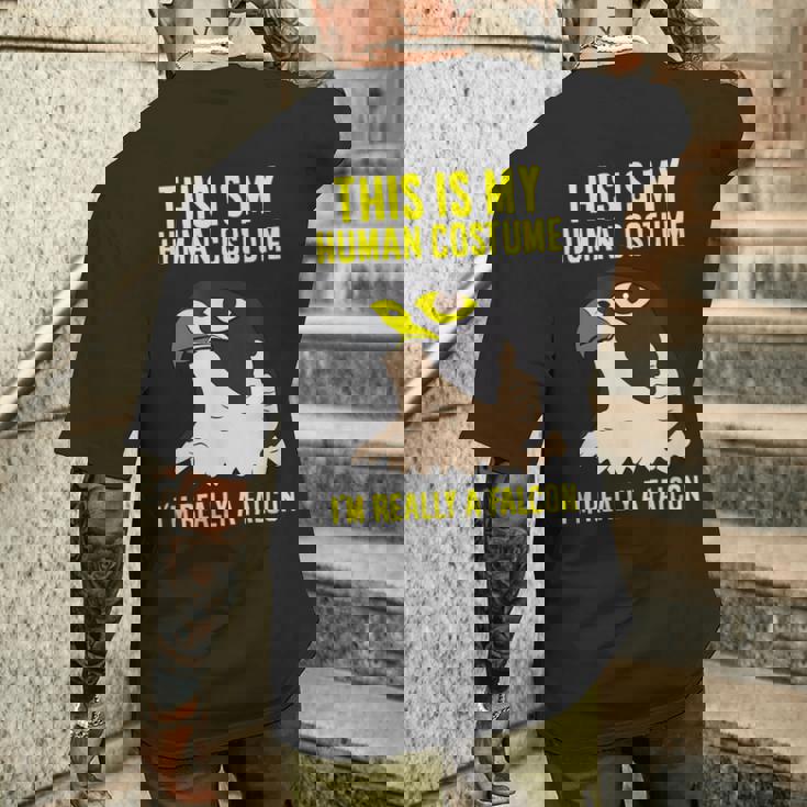 これは私の人間のコスチュームです私は本当にハヤブサ鳥です メンズTシャツ バックプリント 彼への贈り物