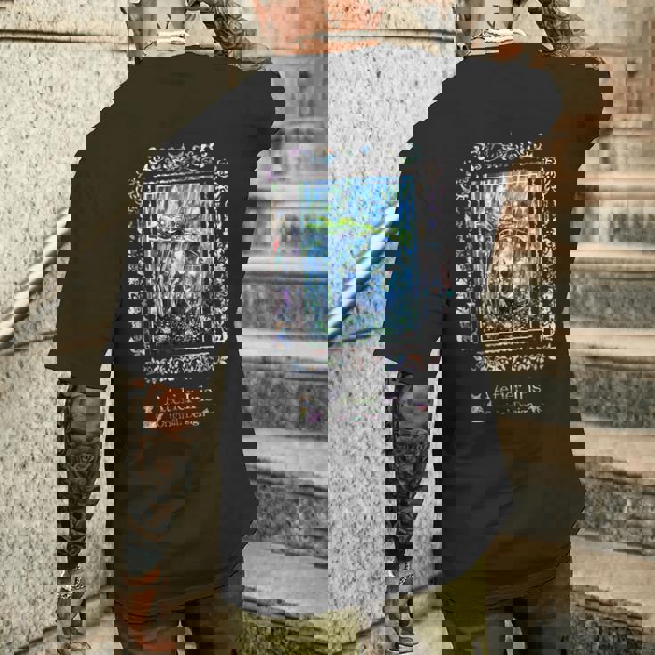 じっと雨宿り 猫 雨 メンズTシャツ バックプリント 彼への贈り物