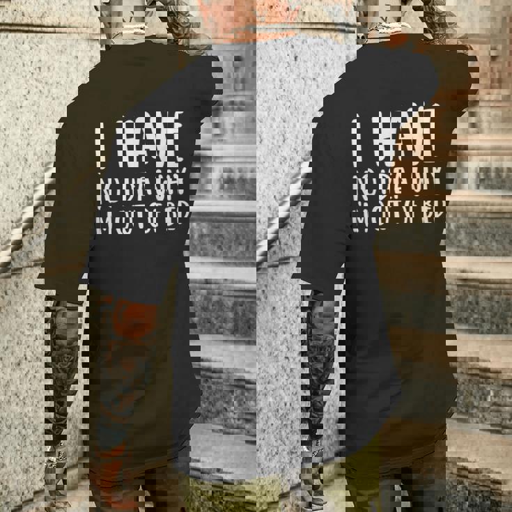 なぜベッドから出ているのか分からない メンズTシャツ バックプリント 彼への贈り物