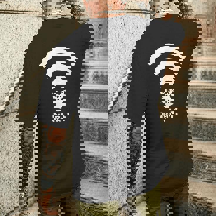 にゃいふぁい 猫 ネコ 猫好き ネコ好き ネコ飼い ネコの飼い主 猫飼い ネコママ ネコパパ ねこ メンズTシャツ バックプリント 彼への贈り物