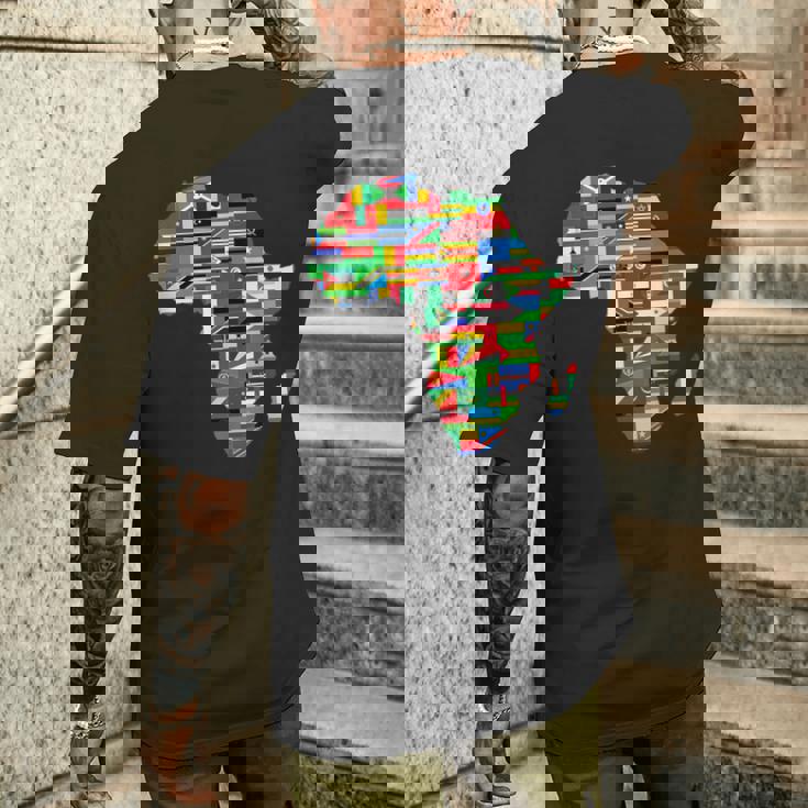 アフリカの地図-アフリカの国の旗の贈り物が付いているアフリカの地図 メンズTシャツ バックプリント 彼への贈り物