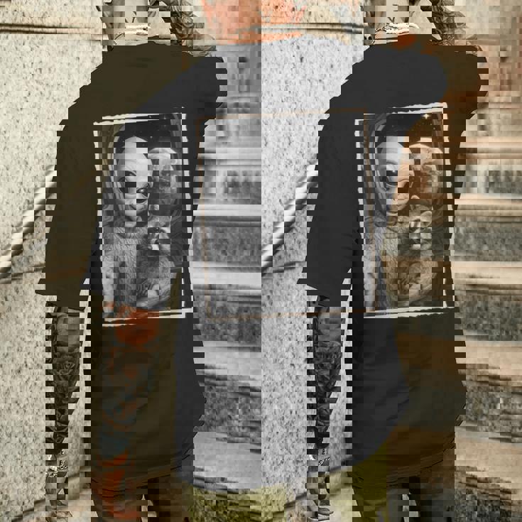 アライグマとエイリアンセルフィー、Ufo&地球写真、面白いエイリアン メンズTシャツ バックプリント 彼への贈り物