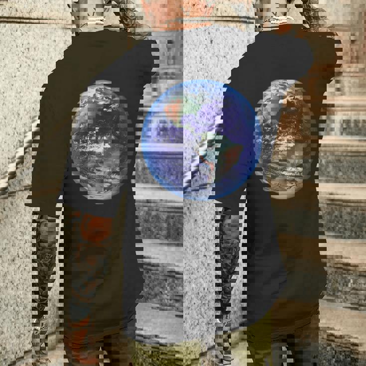 アースデイ用地球儀 メンズTシャツ バックプリント 彼への贈り物