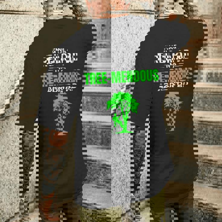 アーボリスト ダッドツリー愛好家 樹芸樹外科医クライマー メンズTシャツ バックプリント 彼への贈り物
