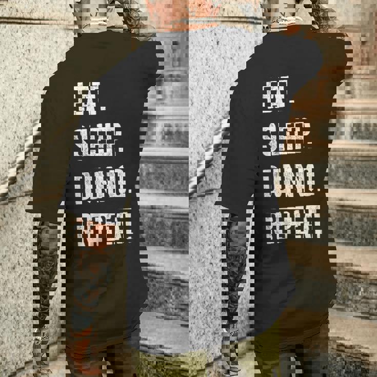 イート・スリープ・ディスクダンノ・リピート メンズTシャツ バックプリント 彼への贈り物