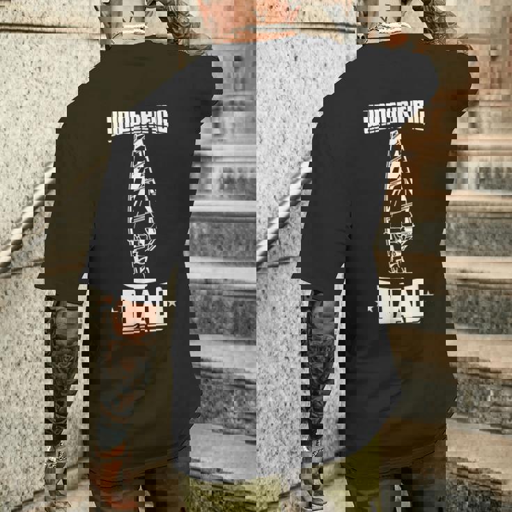 メンズ ウインドサーフィンの父 ウインドサーフィンの愛好家 ボードセイリング メンズTシャツ バックプリント 彼への贈り物